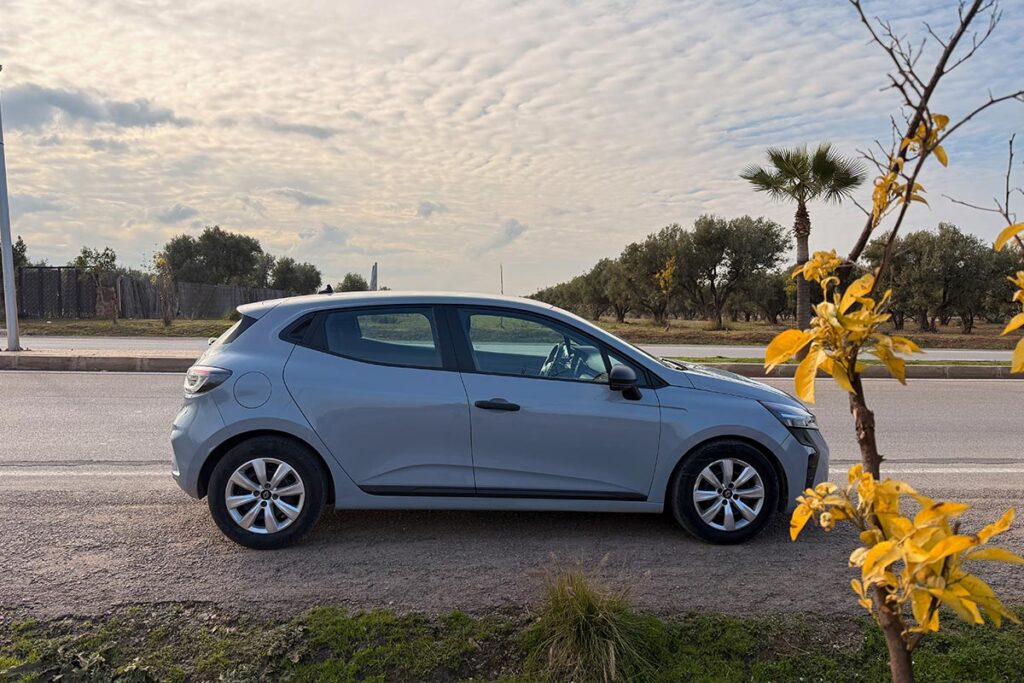 Rent a Clio 5 in Morocco
